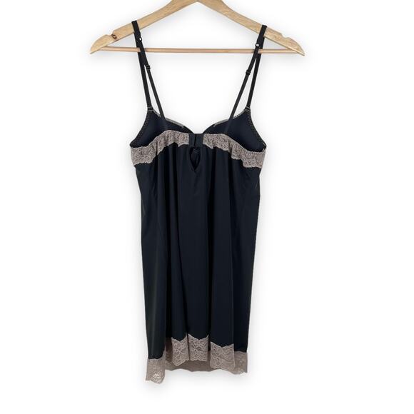 Victoria's Secret Black Lace Lingerie Slip Built in Bra - Size 34B - Picture 3 of 8